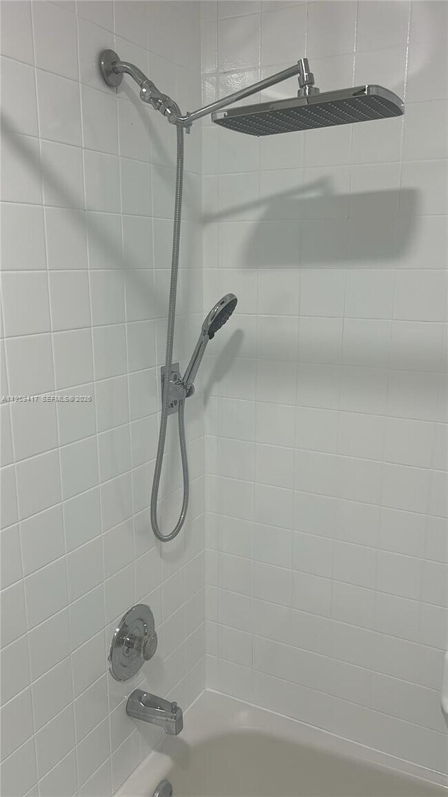 Building Photo - 12400 SW 259th Terrace