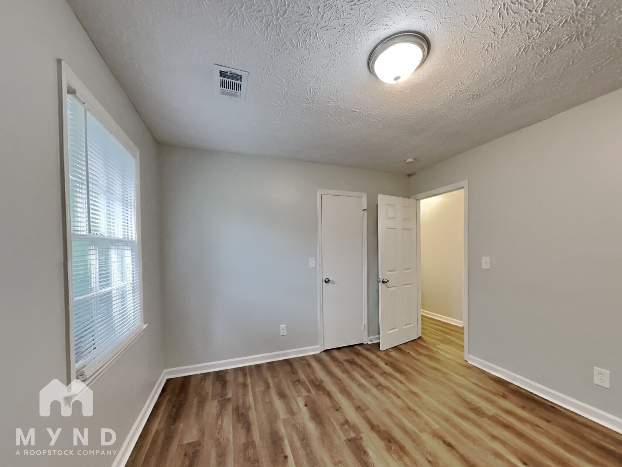 Building Photo - 175 Mountain View Cir