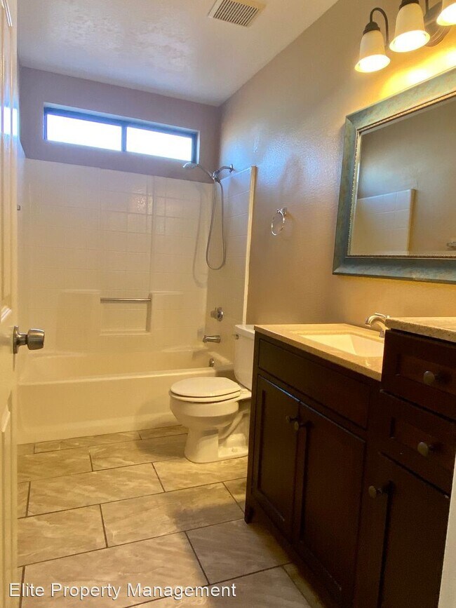 Building Photo - 3 br, 2 bath House - 424 Dewalt Ave