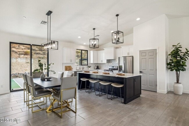 Building Photo - 16710 E Trevino Dr