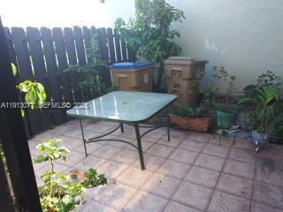 Building Photo - 428 Hunter Cir