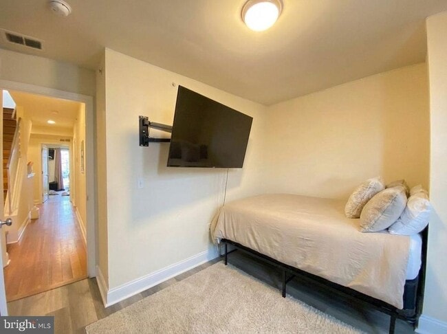 Building Photo - 2028 N 18th St