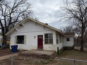 Building Photo - 1600 S T St