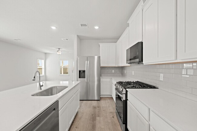 Building Photo - 4006 Crowning Ct