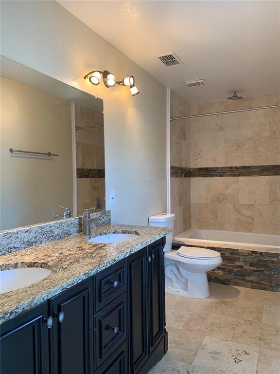 Building Photo - 2220 Heathwood Cir