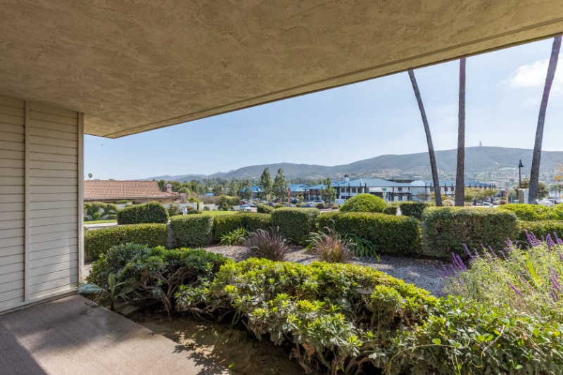 Building Photo - 1001 La Pluma Ct