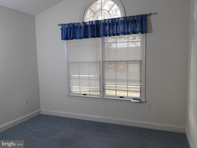 Building Photo - 108 Senseny Glen Dr