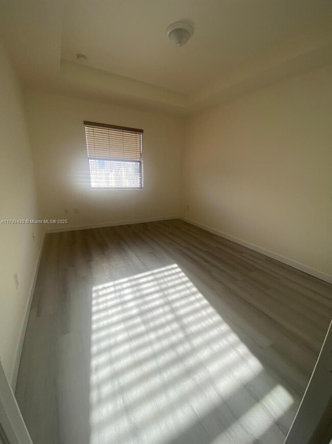 Building Photo - 17460 SW 153rd Ave