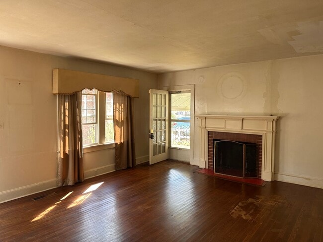 Building Photo - RENTAL HOME 2BD/1BTH