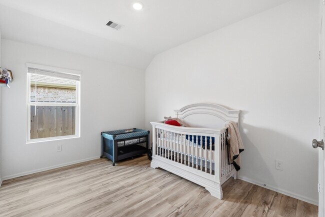 Building Photo - 2822 Paradise Rdg Wy