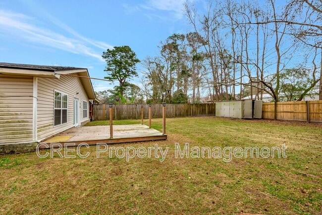 Building Photo - 122 Longleaf Dr