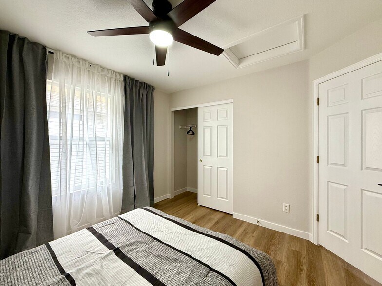 Building Photo - 2132 Clipper Way