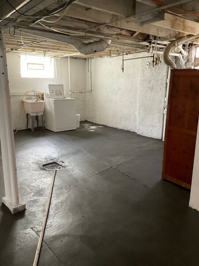 Building Photo - 3727 Herbert Ave