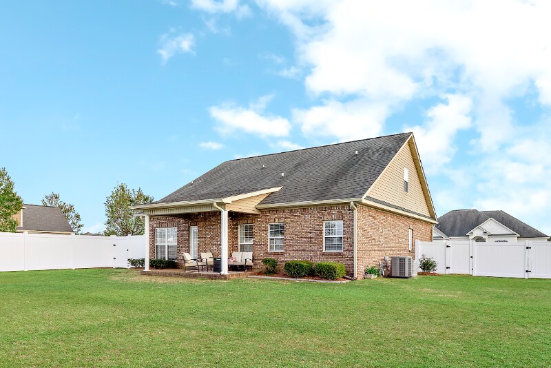 Building Photo - 137 Greyfox Trail