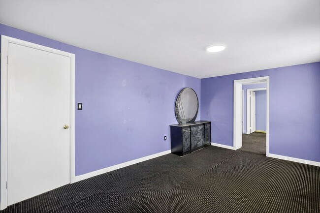 Building Photo - 2245 E Fayette St