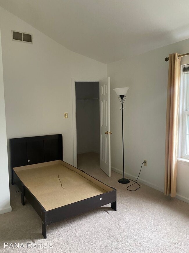 Building Photo - 2 br, 2 bath House - 135 Primrose Lane
