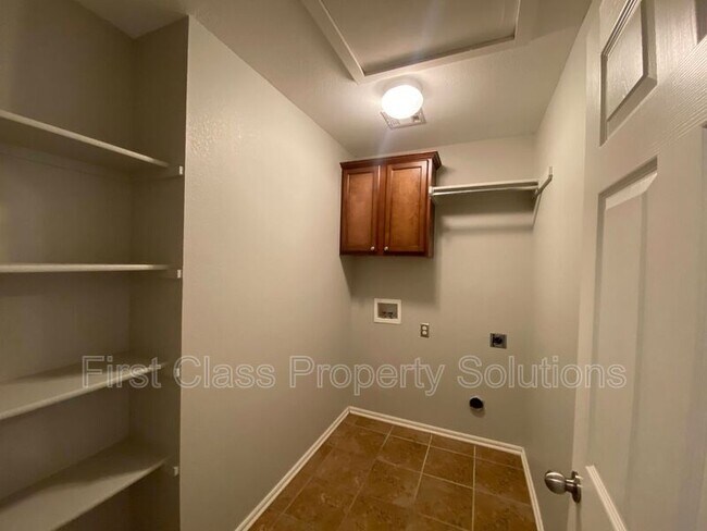 Building Photo - 2101 NW 199th St