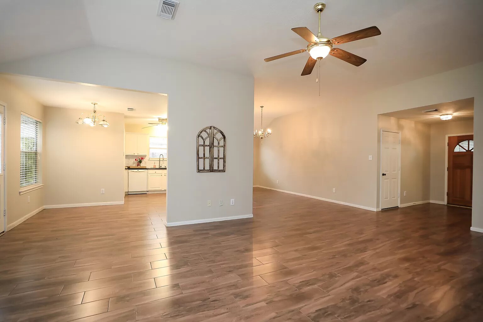 Building Photo - 208 Armand Bay Dr