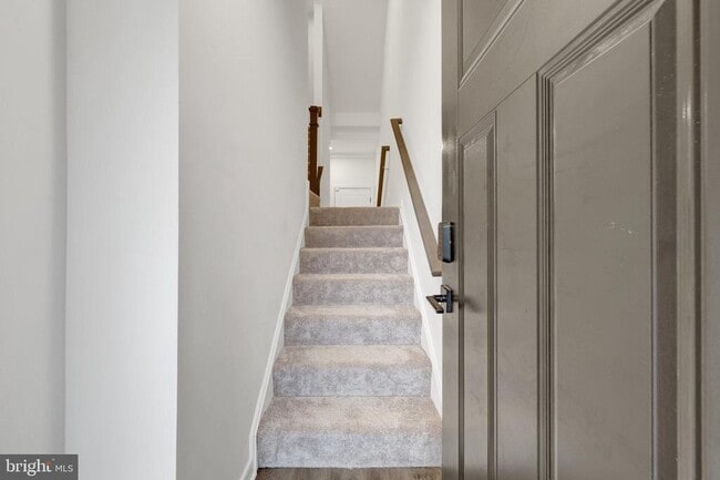 Building Photo - 20941 Bluebird Sq