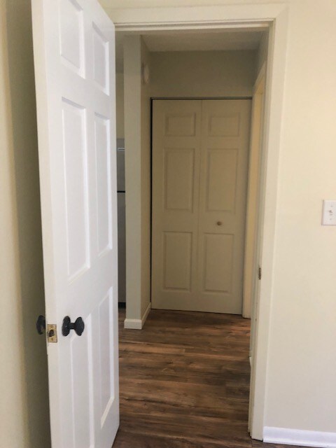 Building Photo - 454 Spring Rd