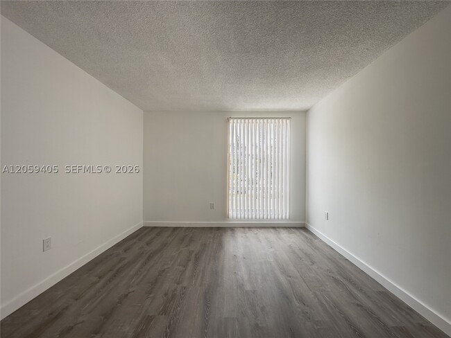 Building Photo - 17570 Atlantic Blvd