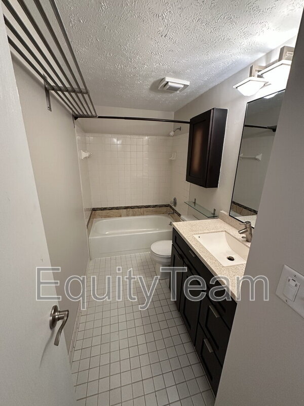 Building Photo - 4548 Forest Haven Ln