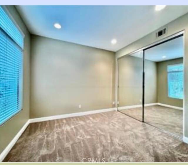 Building Photo - 32 Bogey Ln