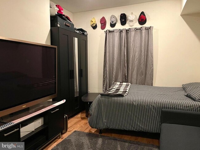 Building Photo - 3212 Winter St