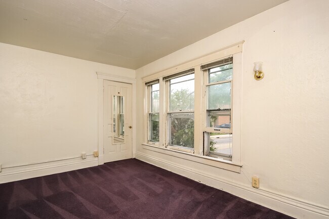 Building Photo - 1344 Wilmot Ct