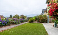 Building Photo - Beautiful Capitola Home | Desirable Location