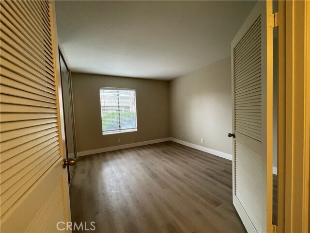Building Photo - 61 Streamwood