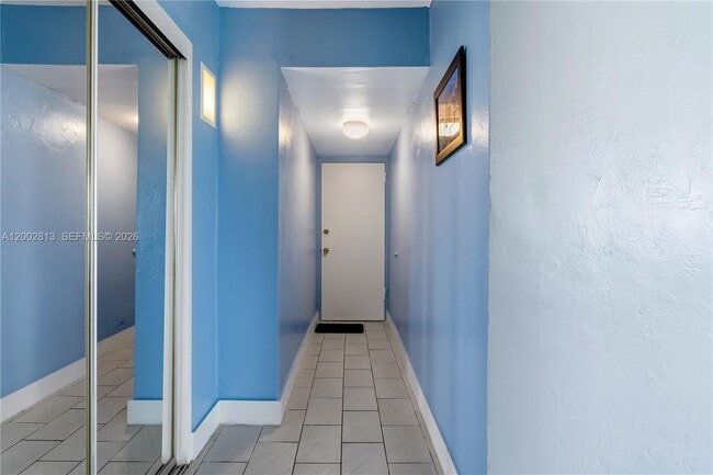 Building Photo - 6484 Indian Creek Dr