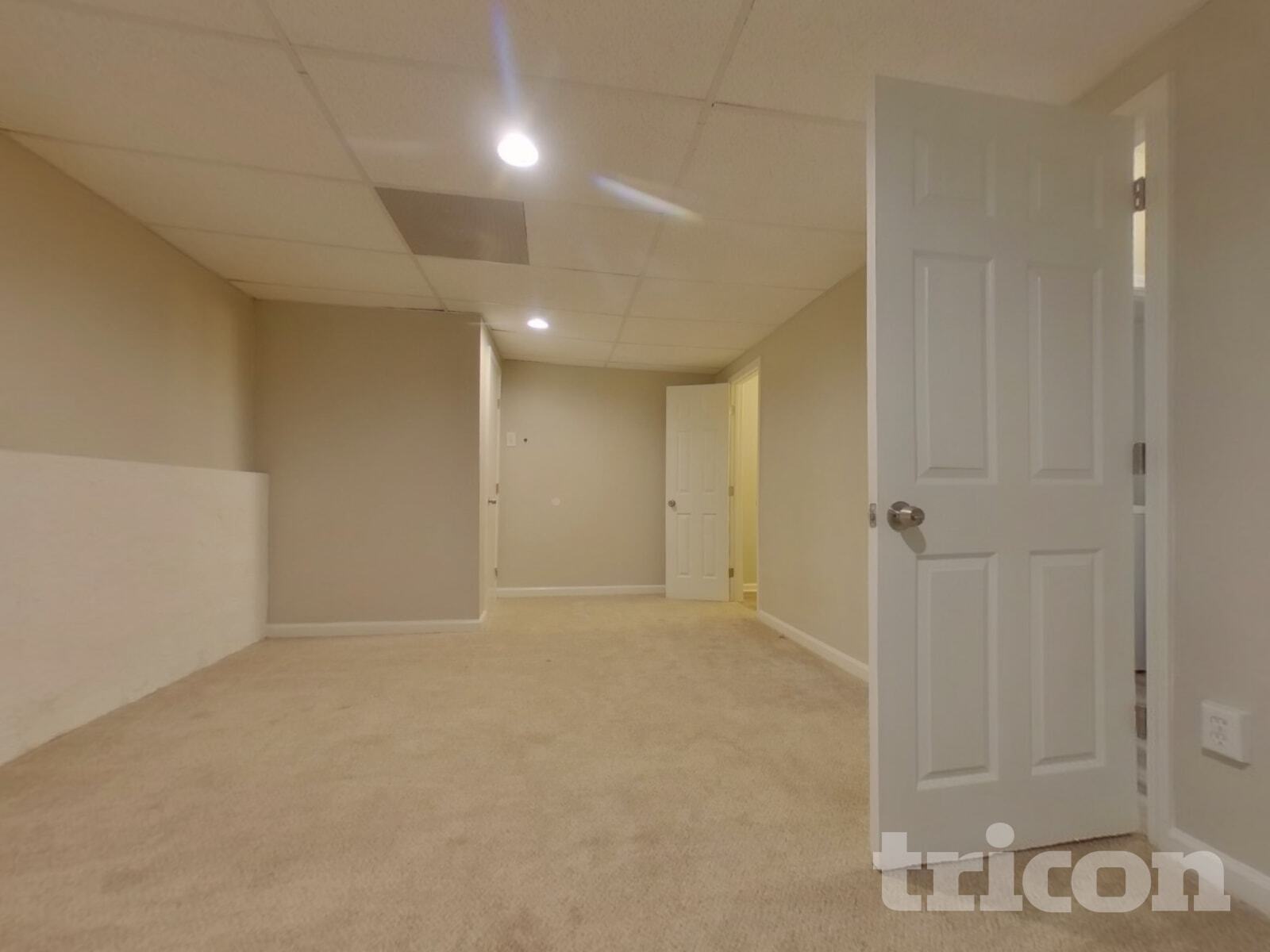 Building Photo - 115 Fairfax Dr