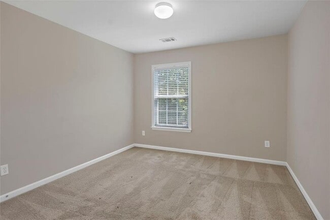 Building Photo - 440 Bayswater Way