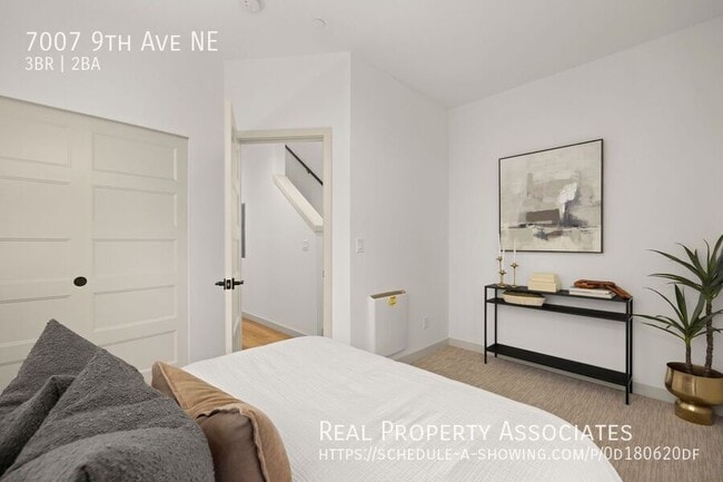 Building Photo - 7007 9th Ave NE