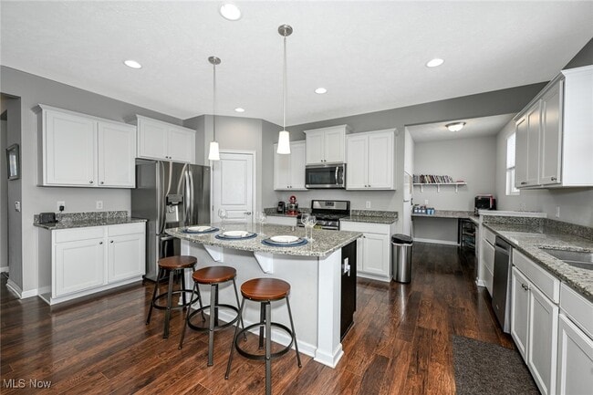 Building Photo - 81 Garnett Cir