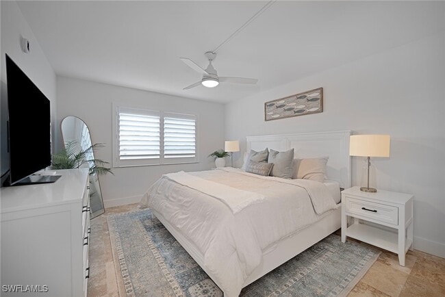 Building Photo - 1950 Gulf Shore Blvd N