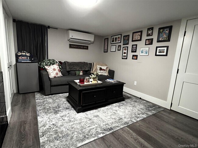 Building Photo - 25 Lorraine Ct