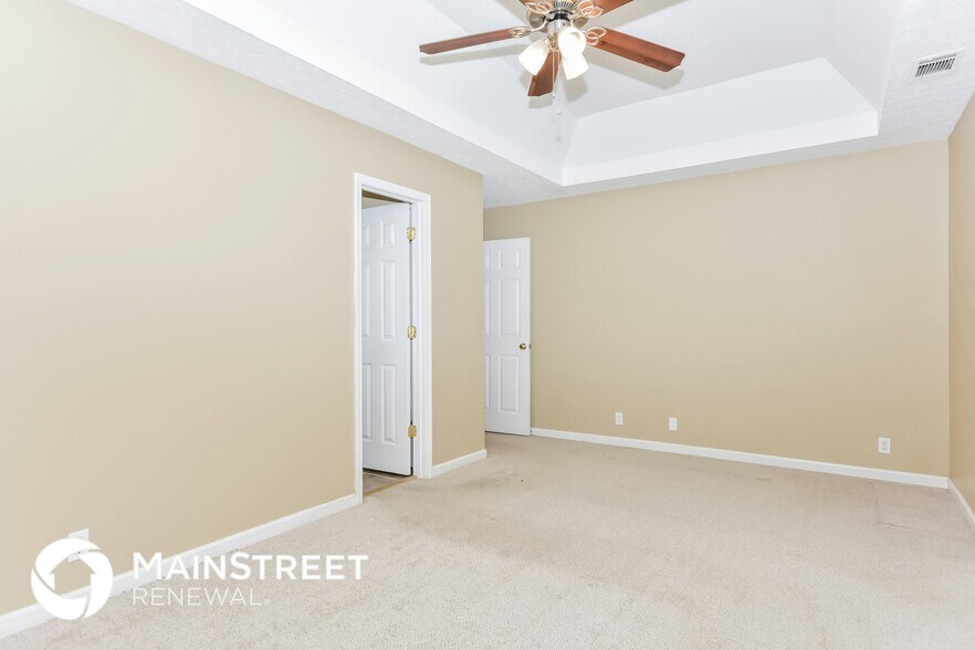 Building Photo - 405 Brookview Dr