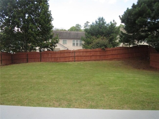 Building Photo - 2272 Young America Dr NE
