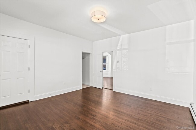 Building Photo - 148 Beekman Ave