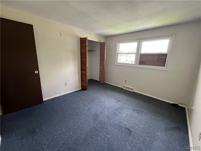 Building Photo - 645 Sunflower Dr