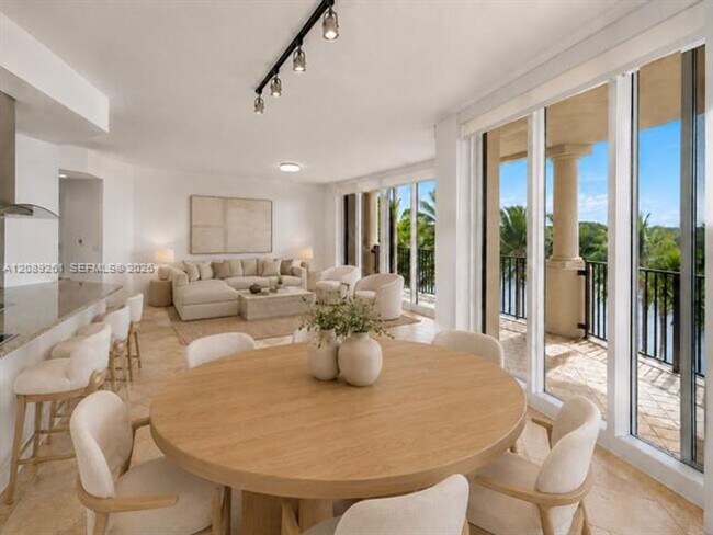 Building Photo - 13627 Deering Bay Dr