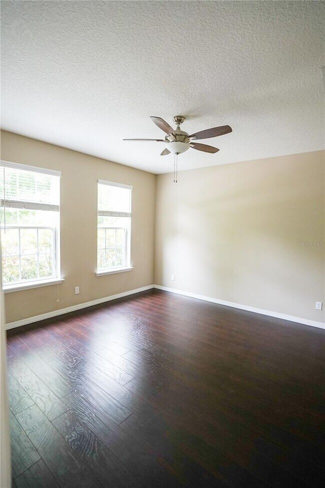 Building Photo - Beautiful 4BR/3.5BA Home with Dual Primary Suites in Harmony for Rent!