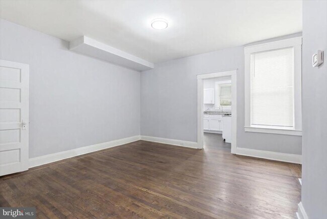 Building Photo - 1231 N Potomac St