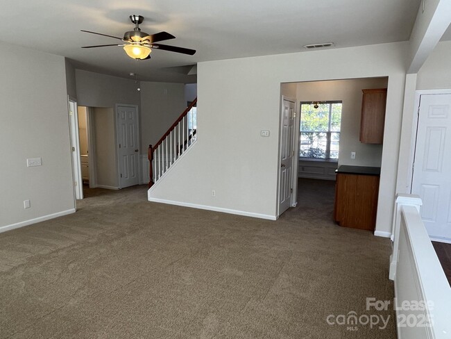 Building Photo - 11211 Maplehurst Dr