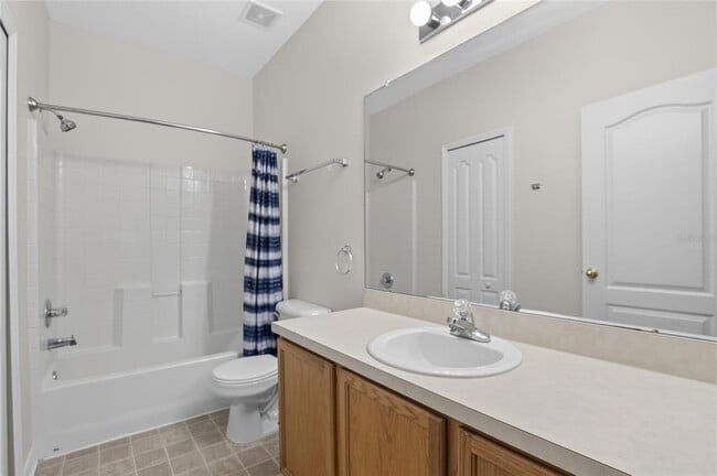 Building Photo - 15768 Fishhawk Falls Dr
