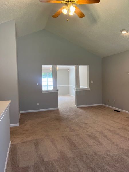 Building Photo - One level living in highly sought Bluegras...