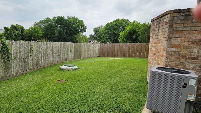 Building Photo - Duncaster Drive, Missouri City, TX 77459 - 3 BR 2.5 BA single-family home