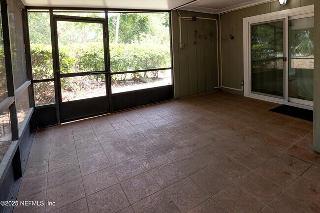 Building Photo - 695 A1A N